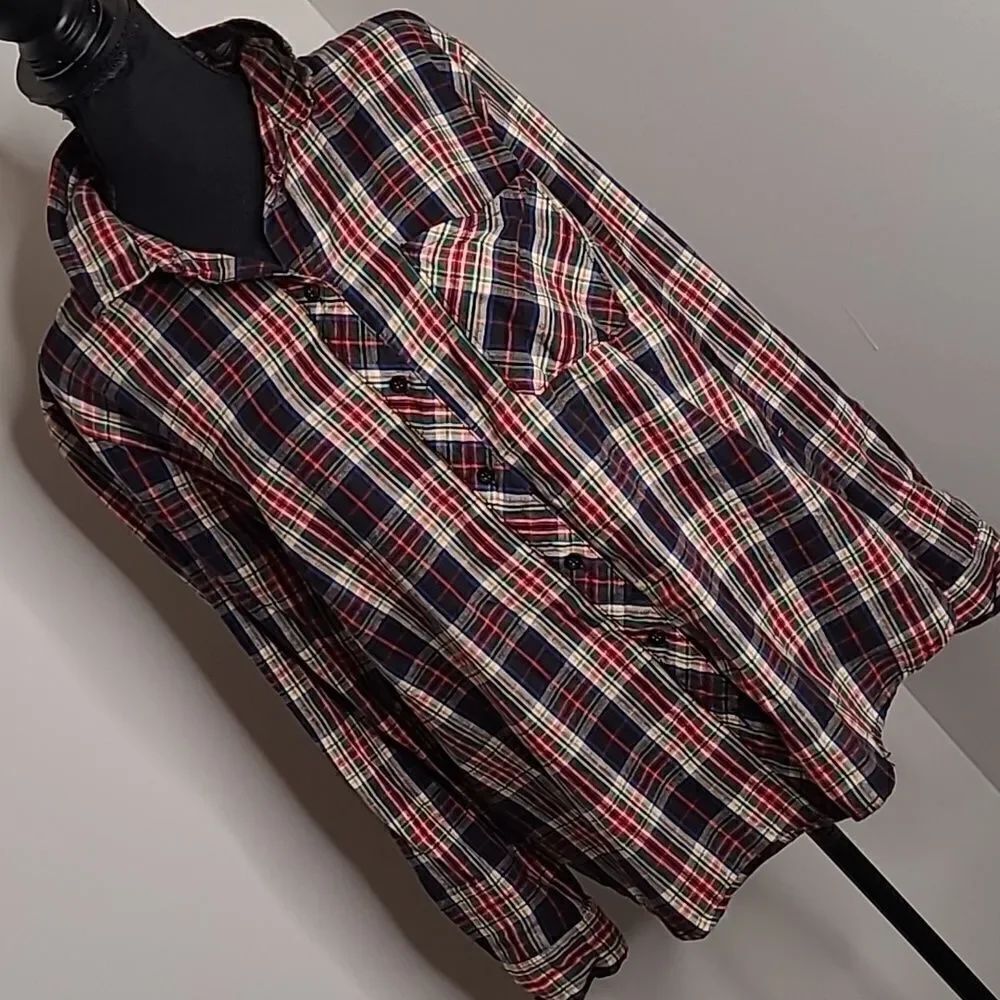 Time & Tru XL (16-18) button front shirt